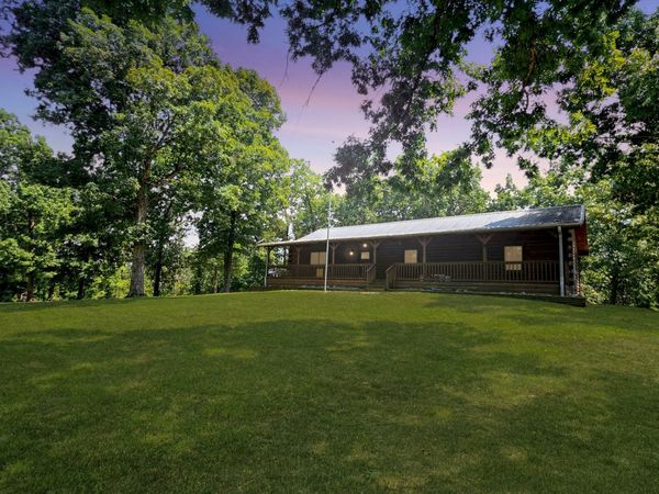 160 Poplar Dr, Buchanan, TN 38222