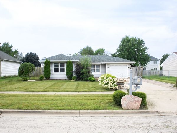 921 Shady Lane , Aurora, IL 60506