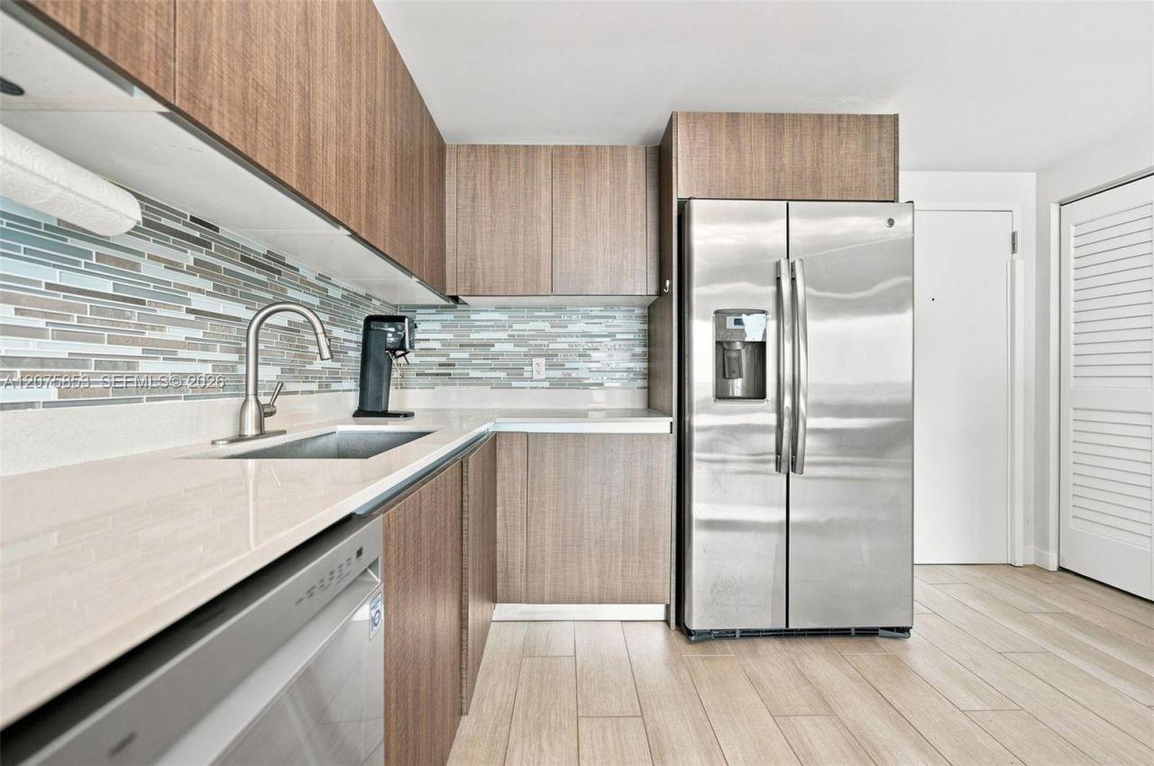 1600 SW 1st Ave , Unit 1103, Miami, FL 33129 Photo