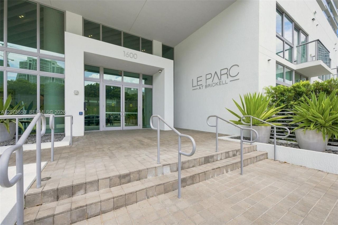 1600 SW 1st Ave , Unit 1103, Miami, FL 33129 Photo