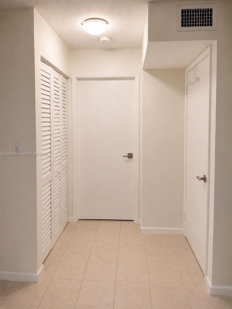 1195 NW 125th Ct , Unit 101, Miami, FL 33182 Photo