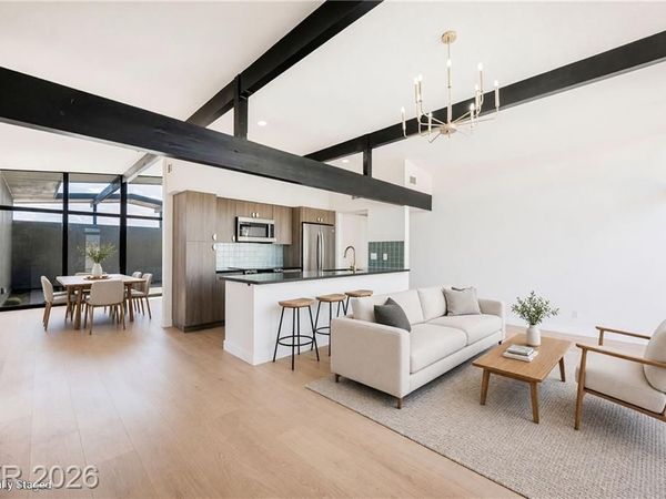 2732 Castle Street, North Las Vegas, NV 89030