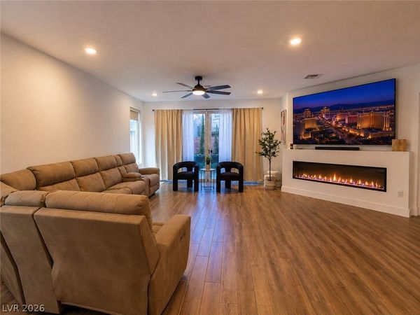 6366 Pipers Brook Lane , Las Vegas, NV 89141