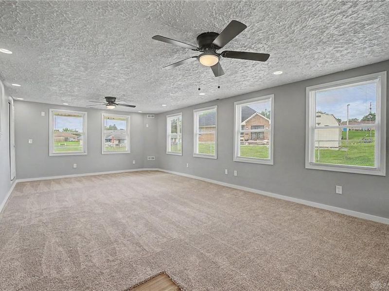 1021 Bethune Circle, Dayton, OH 45417 Photo 24