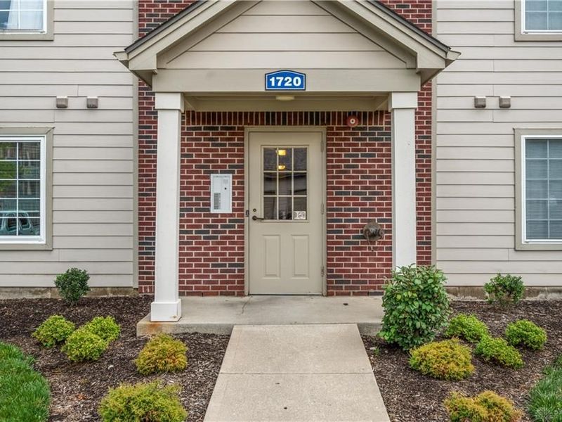 1720 Waterstone Boulevard, Unit 311, Miamisburg, OH 45342 Photo 2