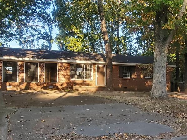 1907 Morningside Drive, Hartselle, AL 35640