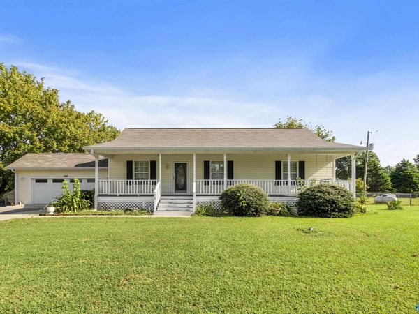 73 County Road 1238, Vinemont, AL 35179