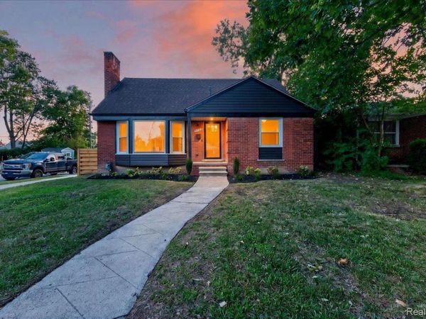 19705 Sussex Street, Detroit, Mi 48235