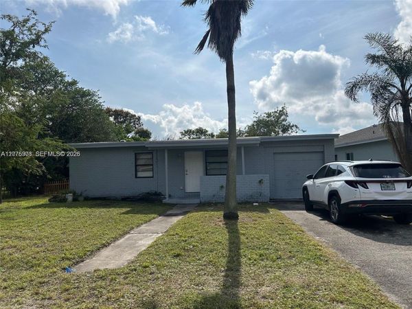 1318 NW 11th St , Fort Lauderdale, FL 33311