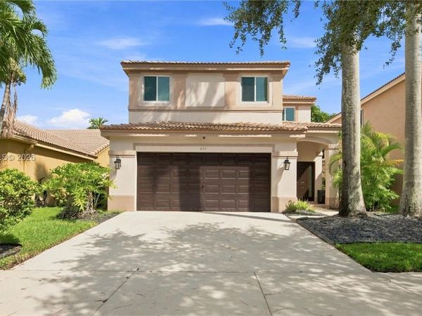 445 Conservation Dr, Weston, FL 33327