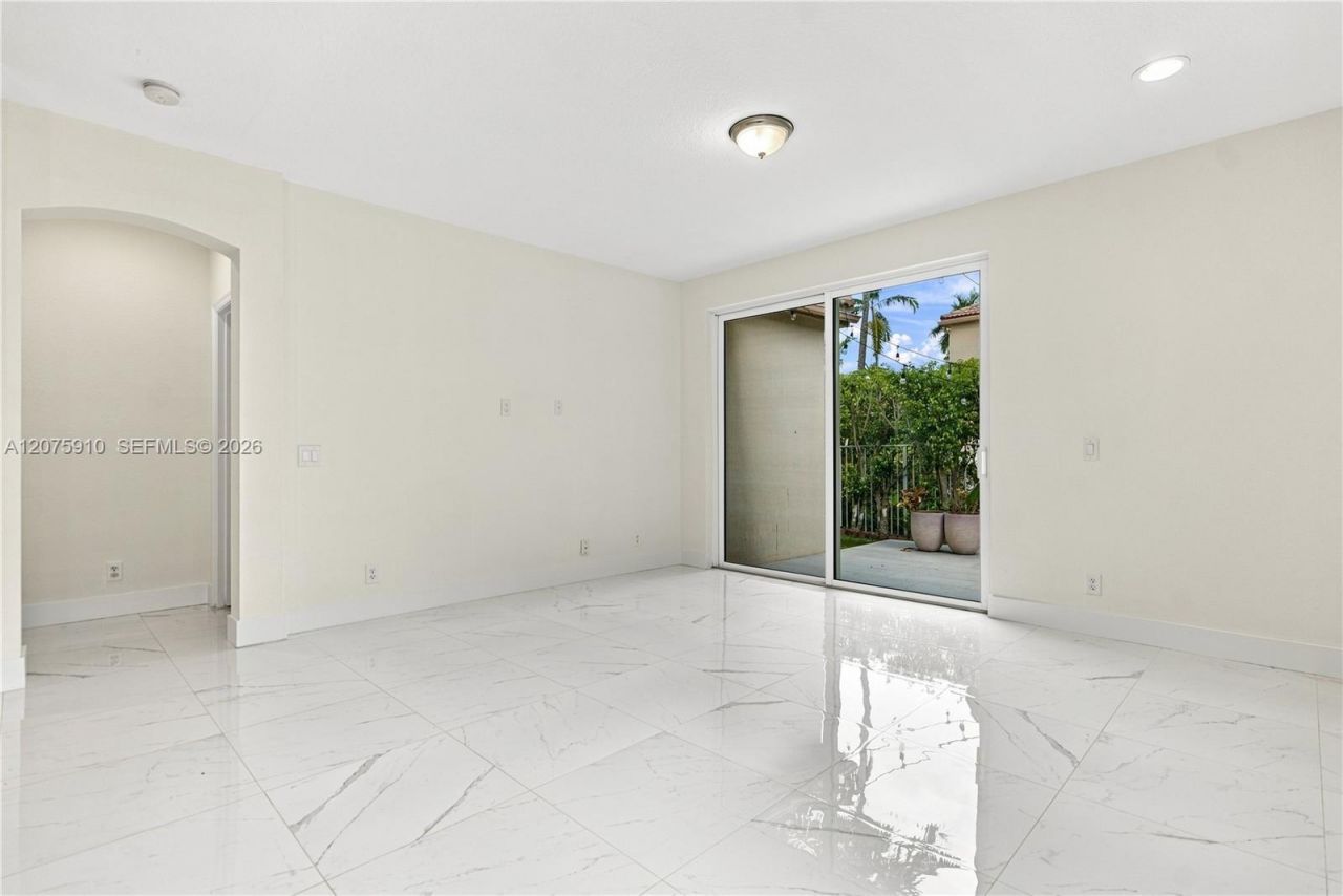 445 Conservation Dr, Weston, FL 33327 Photo