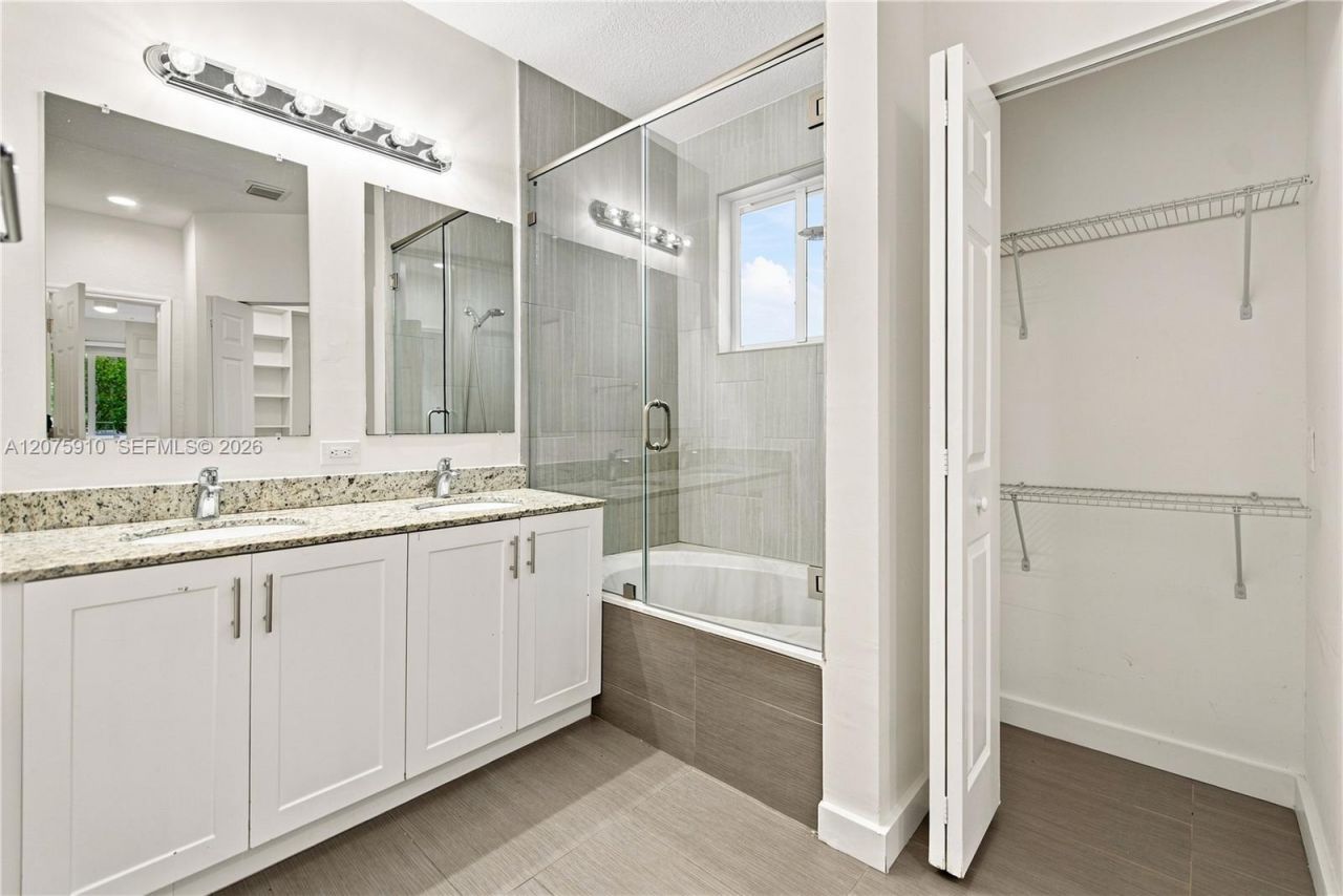 445 Conservation Dr, Weston, FL 33327 Photo
