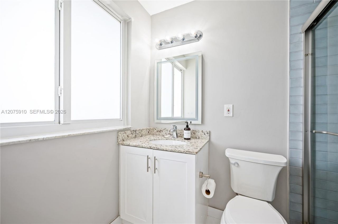 445 Conservation Dr , Weston, FL 33327 Photo