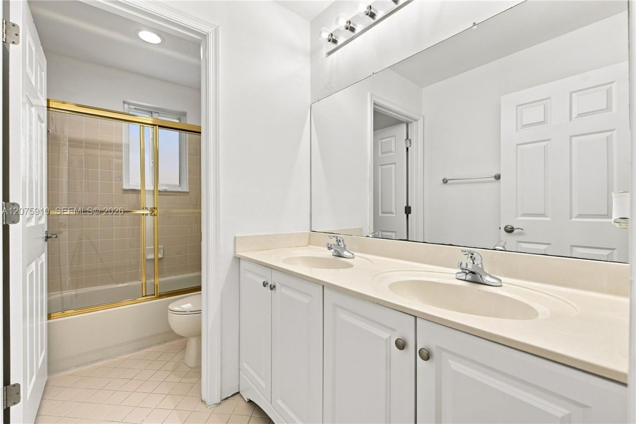 445 Conservation Dr, Weston, FL 33327 Photo