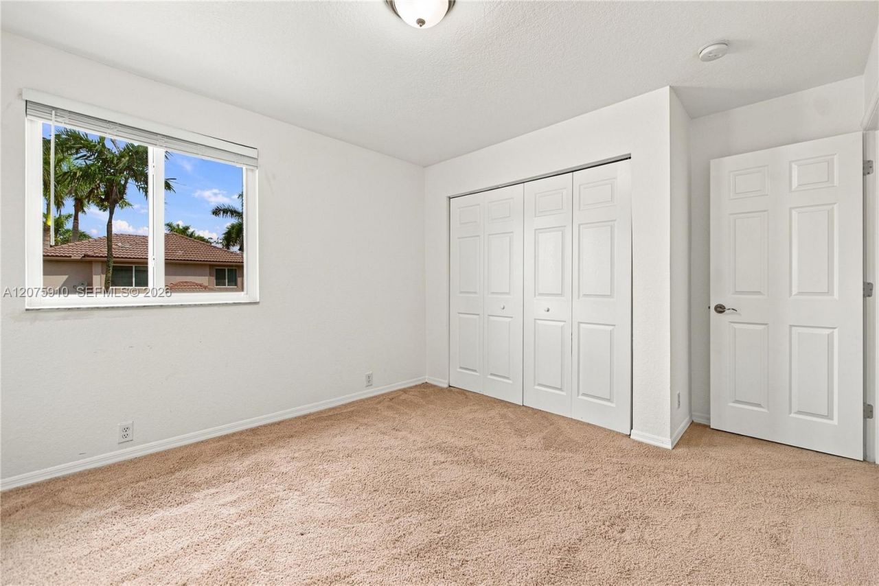 445 Conservation Dr, Weston, FL 33327 Photo