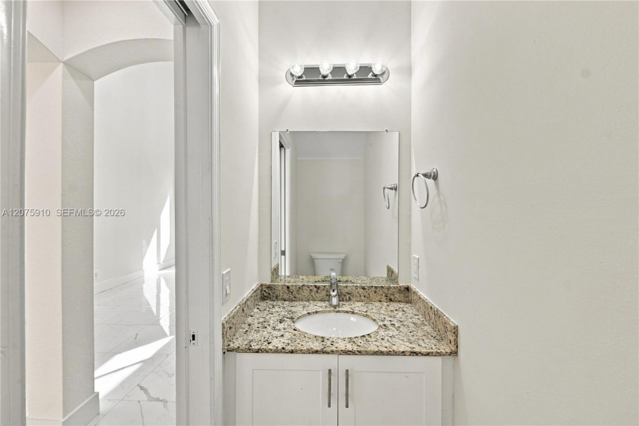 445 Conservation Dr, Weston, FL 33327 Photo