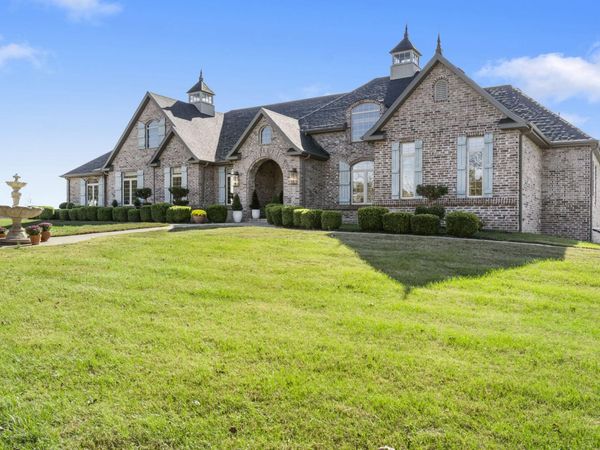 9386 E Maple Ridge Lane , Strafford, MO 65757