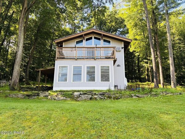615 Fern Street, Hawley, PA 18428