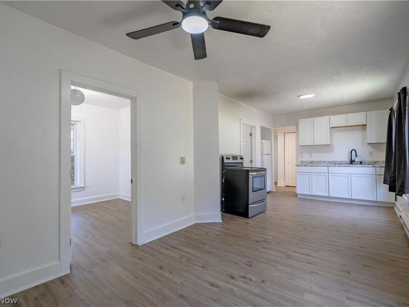 161 Fernwood Avenue, Barberton, OH 44203 Photo 6