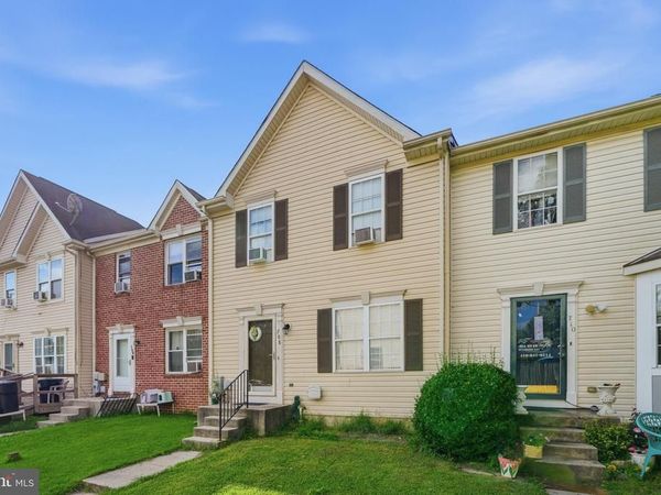 708 VILLAGER , DUNDALK, MD 21222