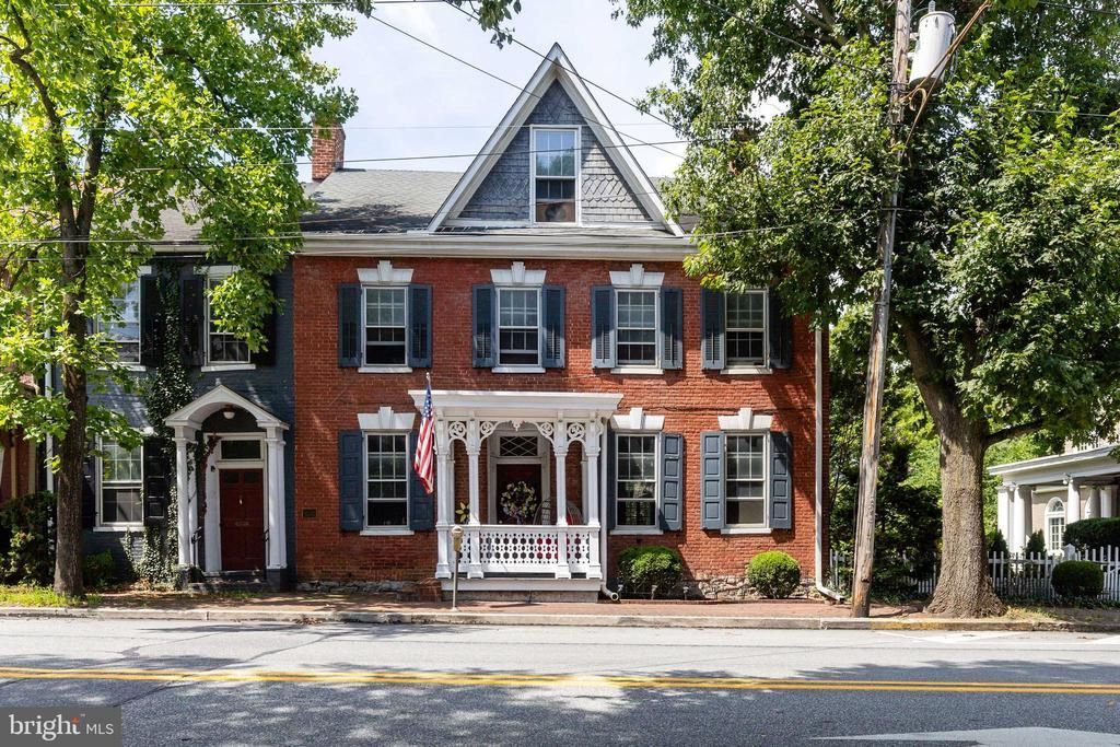 48 MAIN STREET N , MERCERSBURG, PA 17236