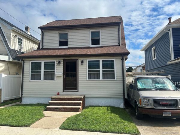 9005 Springfield Boulevard , Queens Village, NY 11428