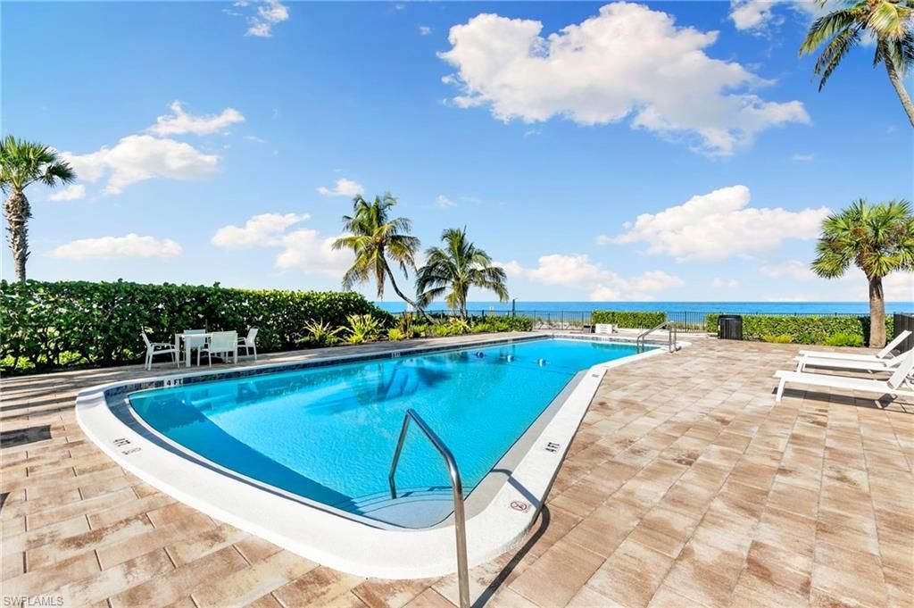 2121 Gulf Shore Blvd N, Unit 203, Naples, FL 34102 Photo