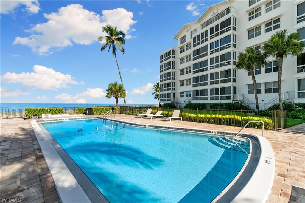 2121 Gulf Shore Blvd N, Unit 203, Naples, FL 34102 Photo