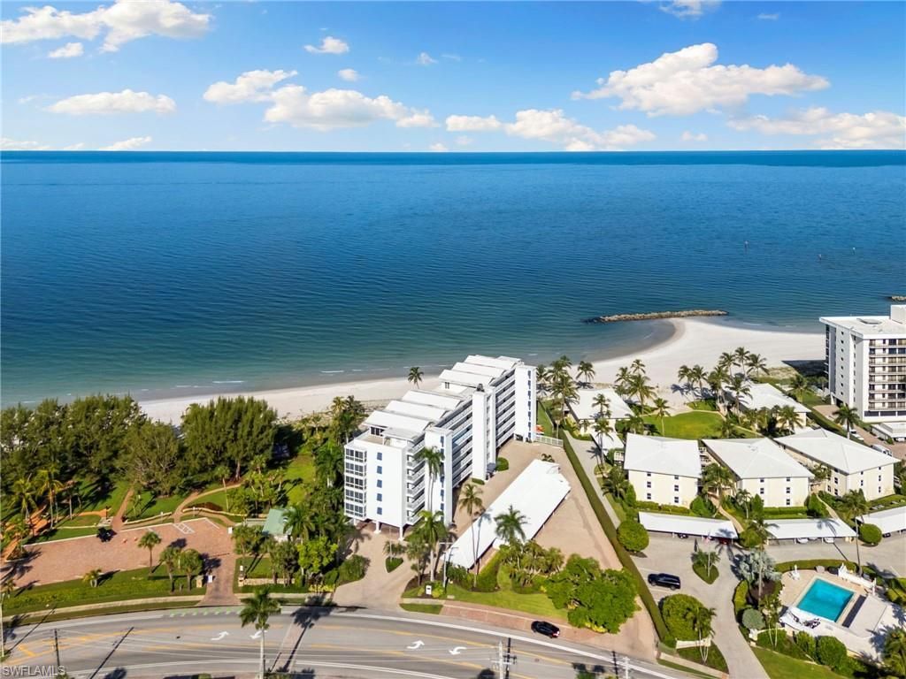 2121 Gulf Shore Blvd N, Unit 203, Naples, FL 34102 Photo