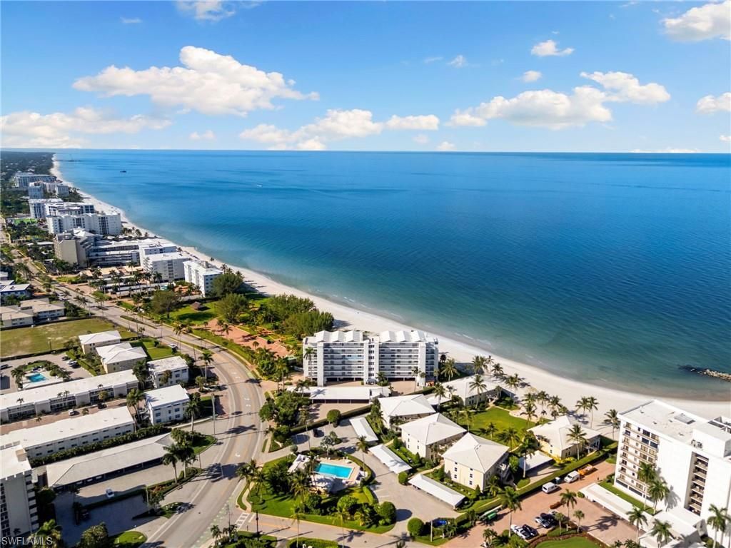 2121 Gulf Shore Blvd N, Unit 203, Naples, FL 34102 Photo