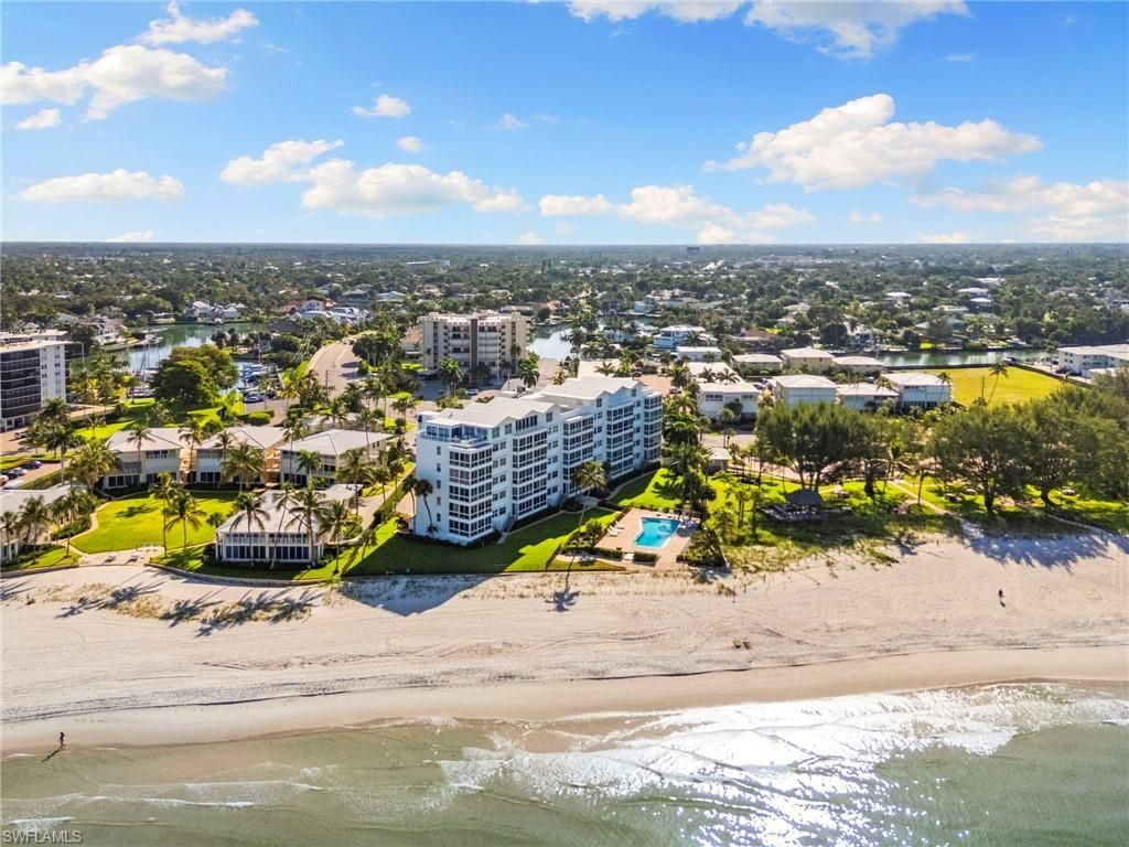 2121 Gulf Shore Blvd N, Unit 203, Naples, FL 34102 Photo