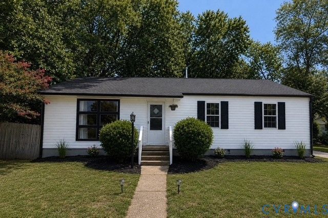 21 Stonewall Terrace, Hampton, VA 23666 Main Photo