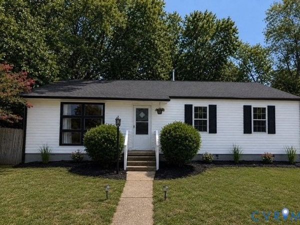 21 Stonewall Terrace, Hampton, VA 23666