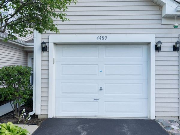4489 W Brownstone Way, Unit 4489, Waukegan, IL 60085