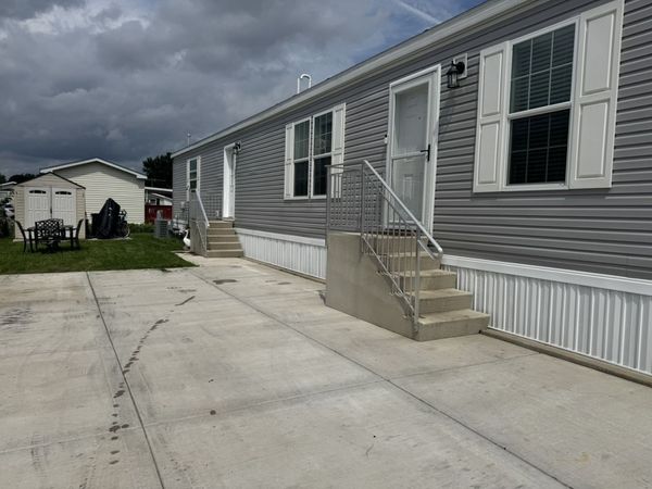 112 8th Avenue , Bartlett, IL 60103