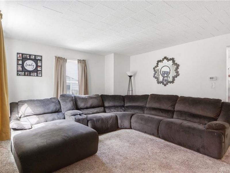 4933 Lindbergh Boulevard, West Carrollton, OH 45449 Photo 4