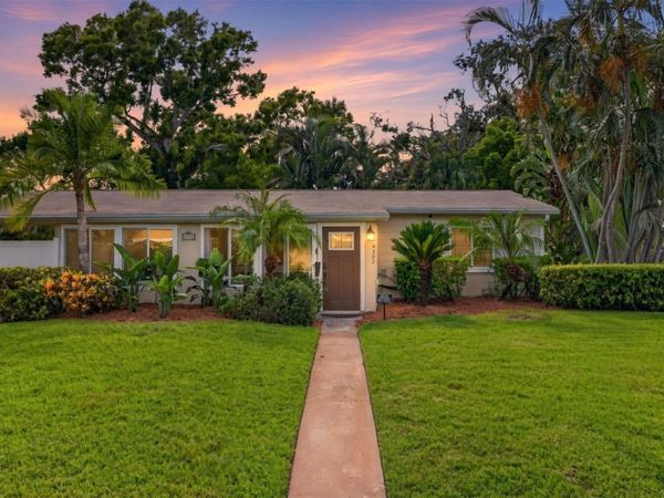 4392 WALNUT STREET NE, ST PETERSBURG, FL 33703