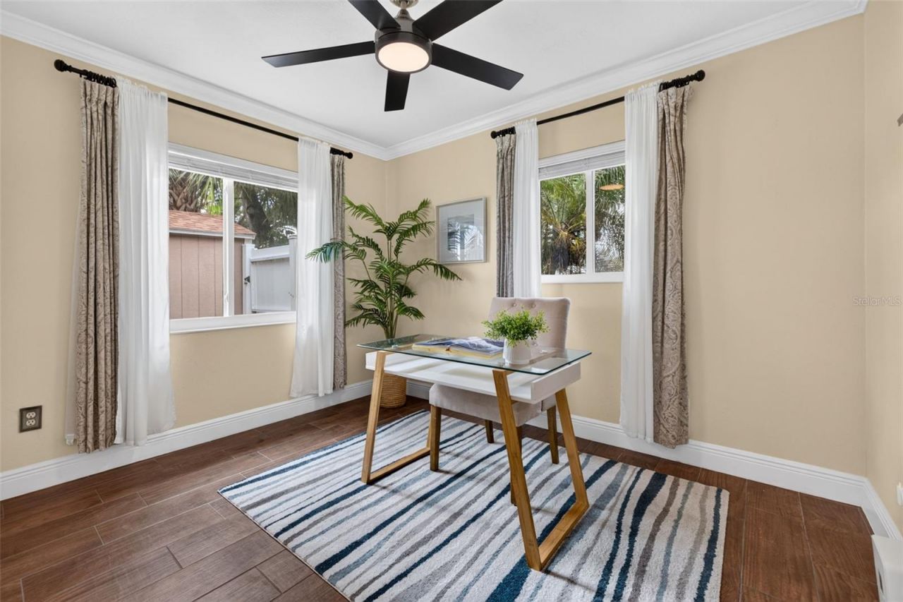 4392 Walnut Street Ne, Saint Petersburg, FL 33703 Photo