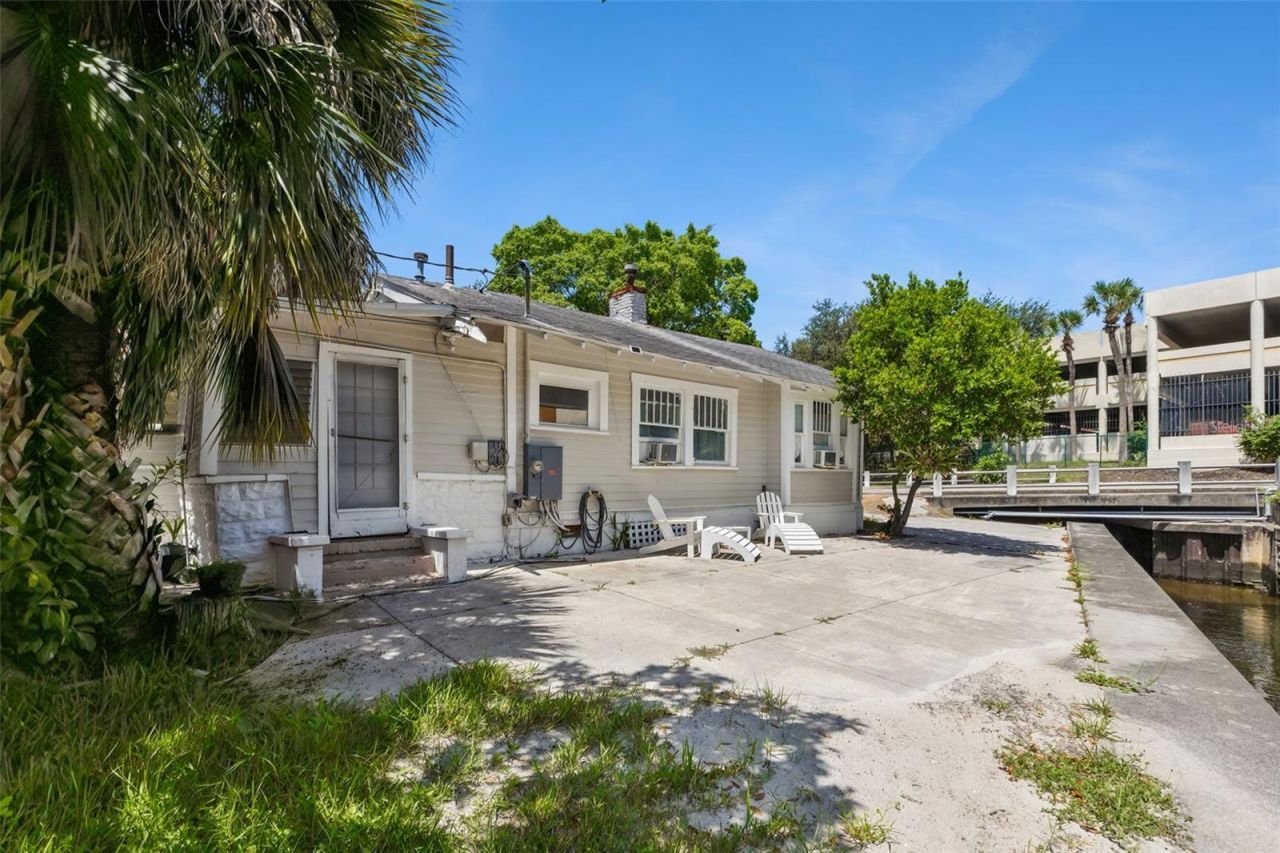 558 10th Ave S , Saint Petersburg, FL 33701 Photo