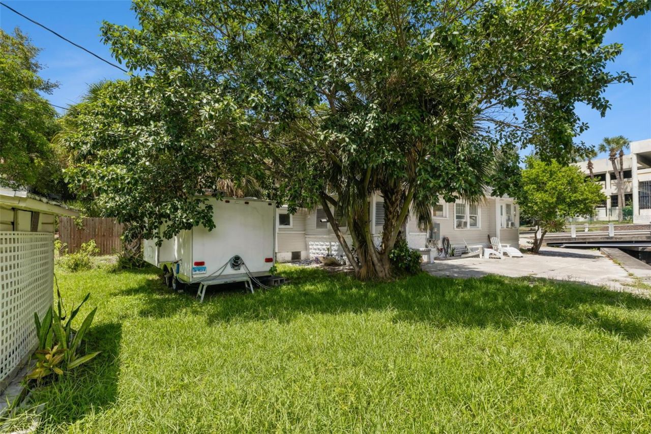 558 10th Ave S , Saint Petersburg, FL 33701 Photo