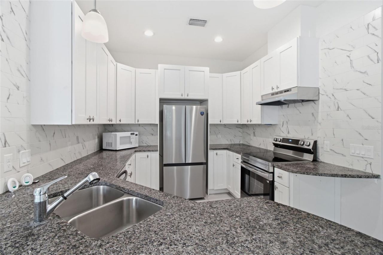 4510 Wilkinson Road, Sarasota, FL 34233 Photo