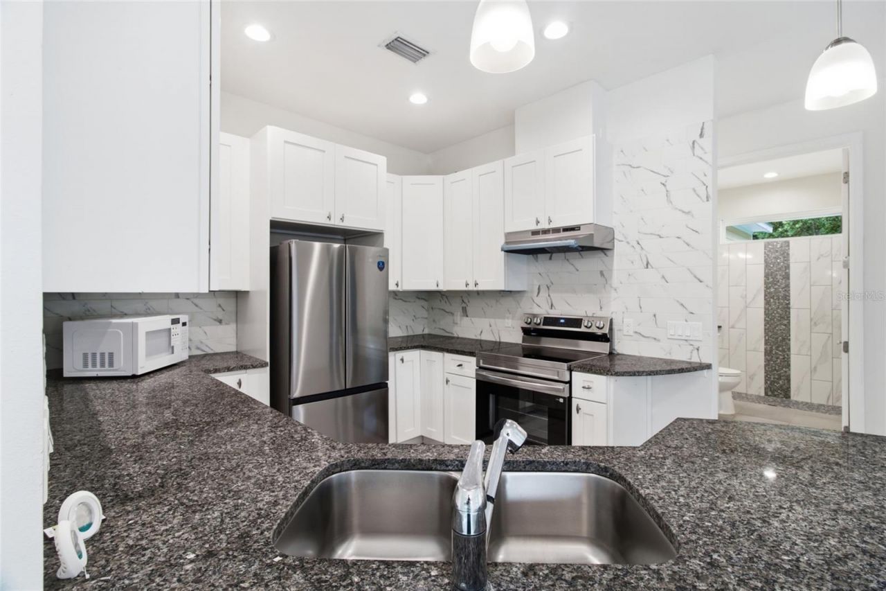 4510 Wilkinson Road, Sarasota, FL 34233 Photo