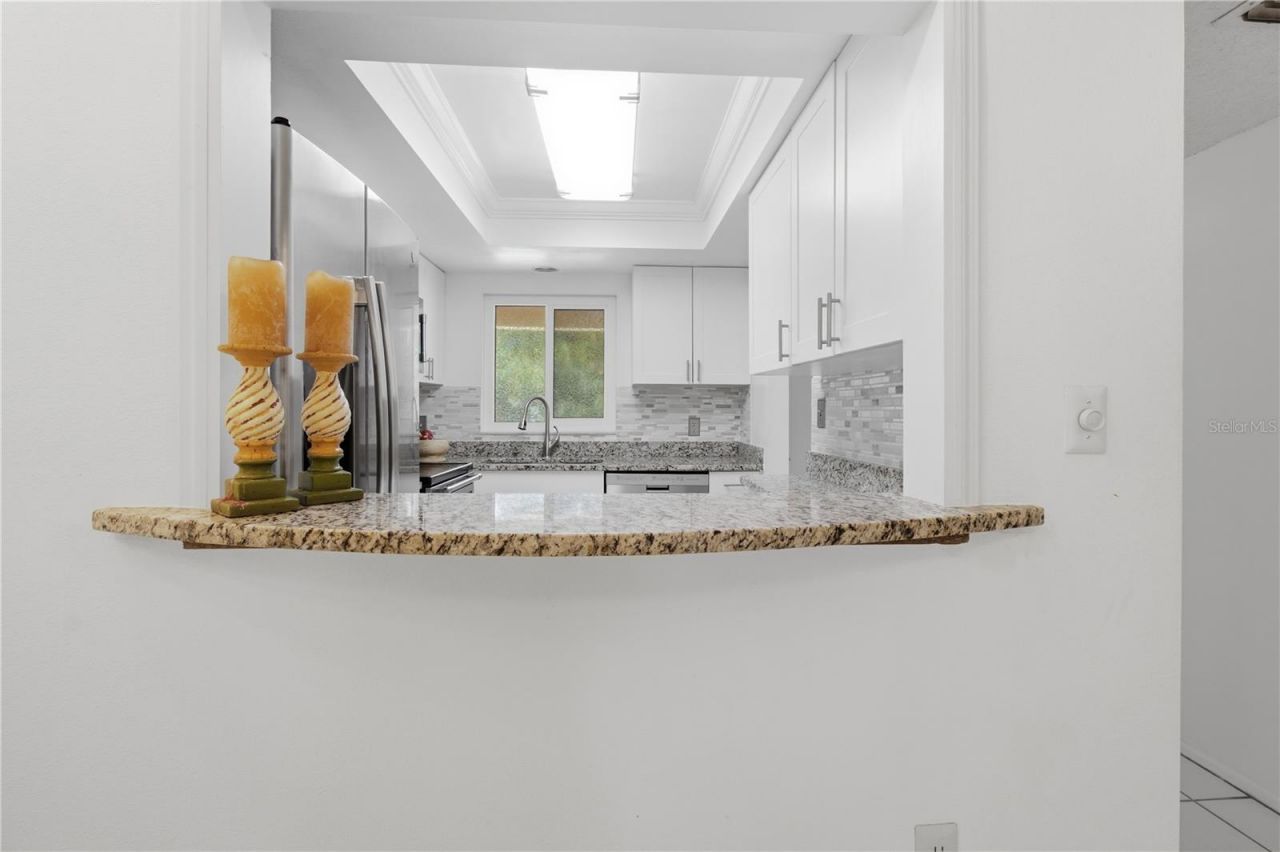 2448 Clubhouse Drive, Unit 202, Sarasota, FL 34232 Photo