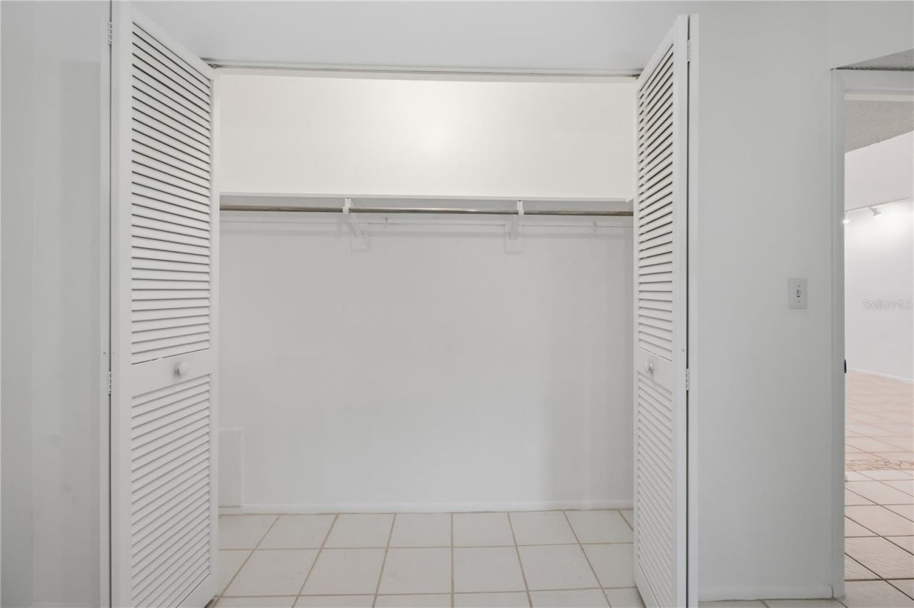2448 Clubhouse Drive, Unit 202, Sarasota, FL 34232 Photo