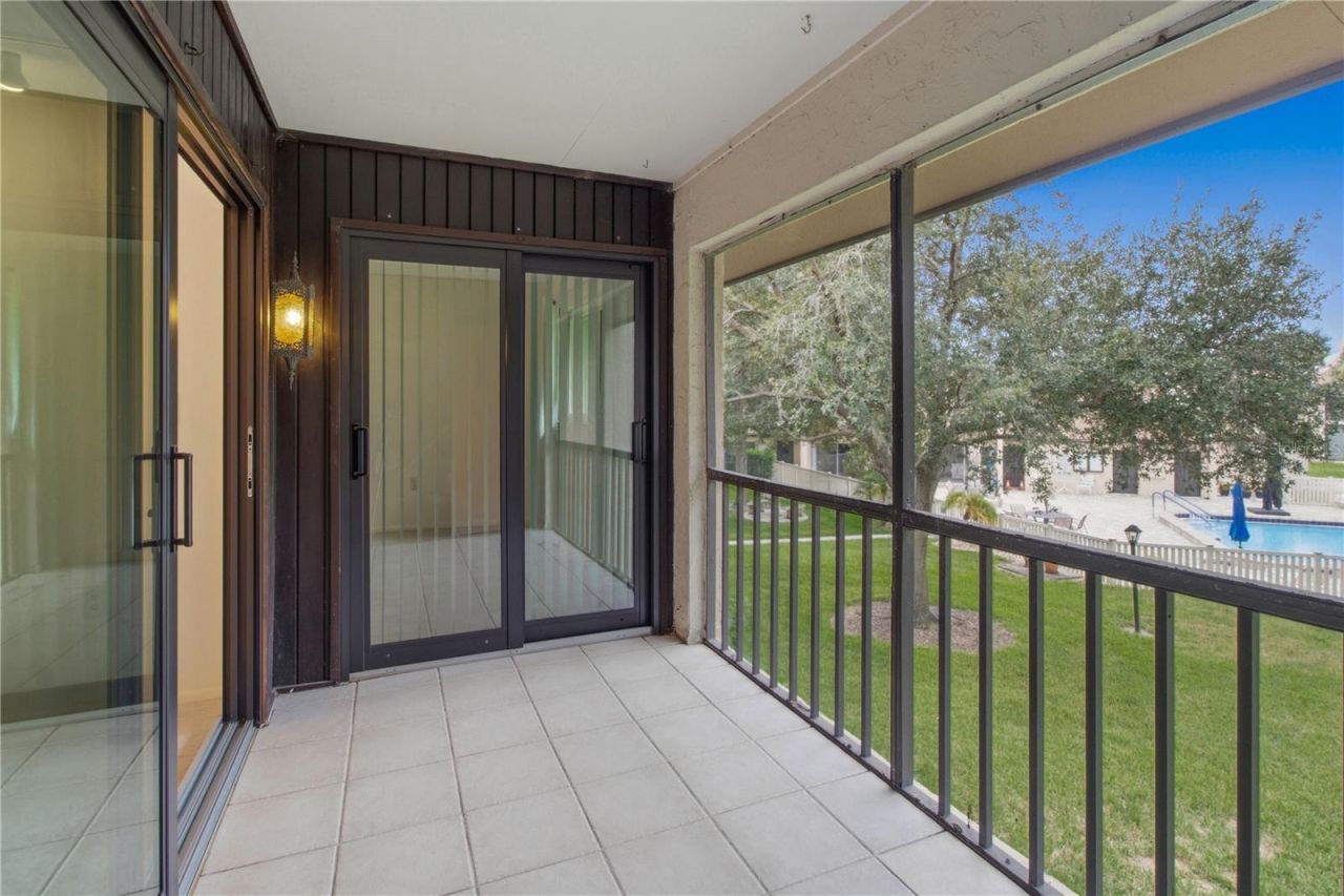 2448 Clubhouse Drive, Unit 202, Sarasota, FL 34232 Photo