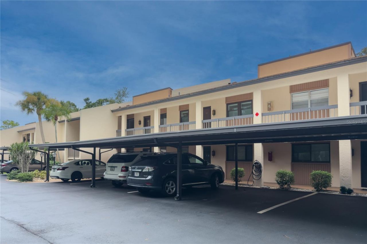 2448 Clubhouse Drive, Unit 202, Sarasota, FL 34232 Photo