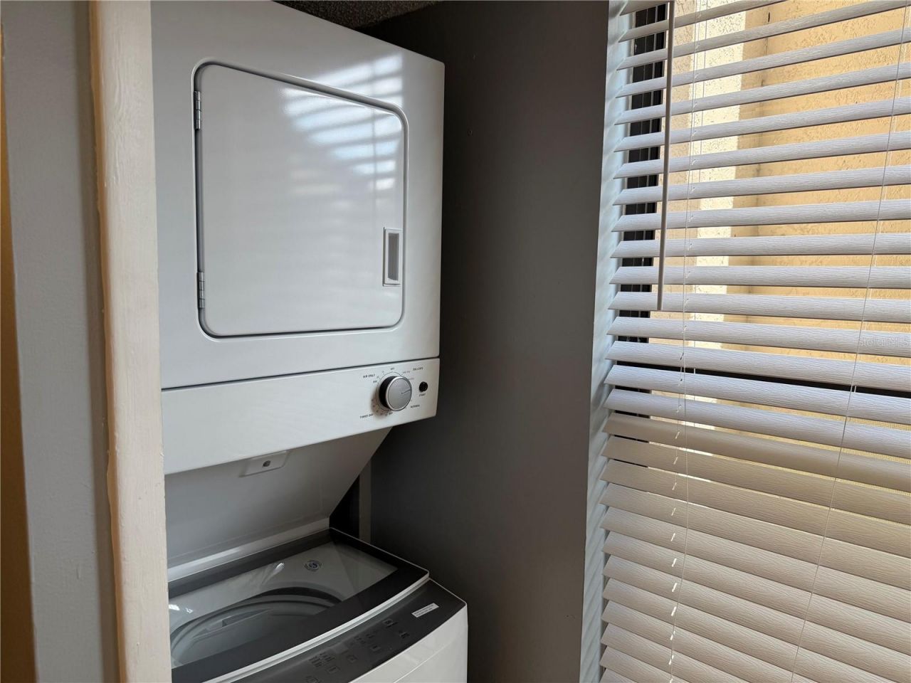 3000 S Semoran Boulevard, Unit 9, Orlando, FL 32822 Photo