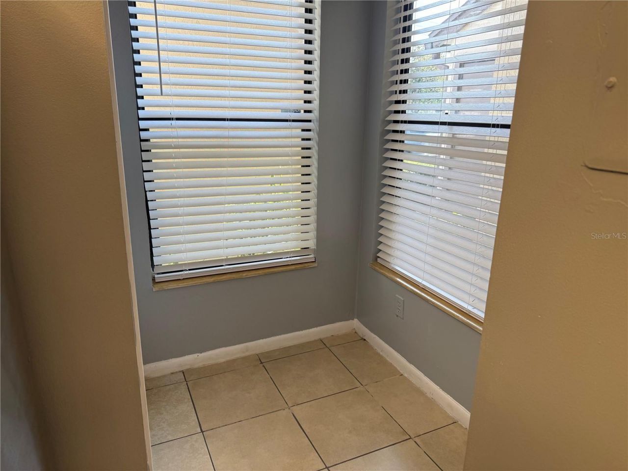 3000 S Semoran Boulevard, Unit 9, Orlando, FL 32822 Photo