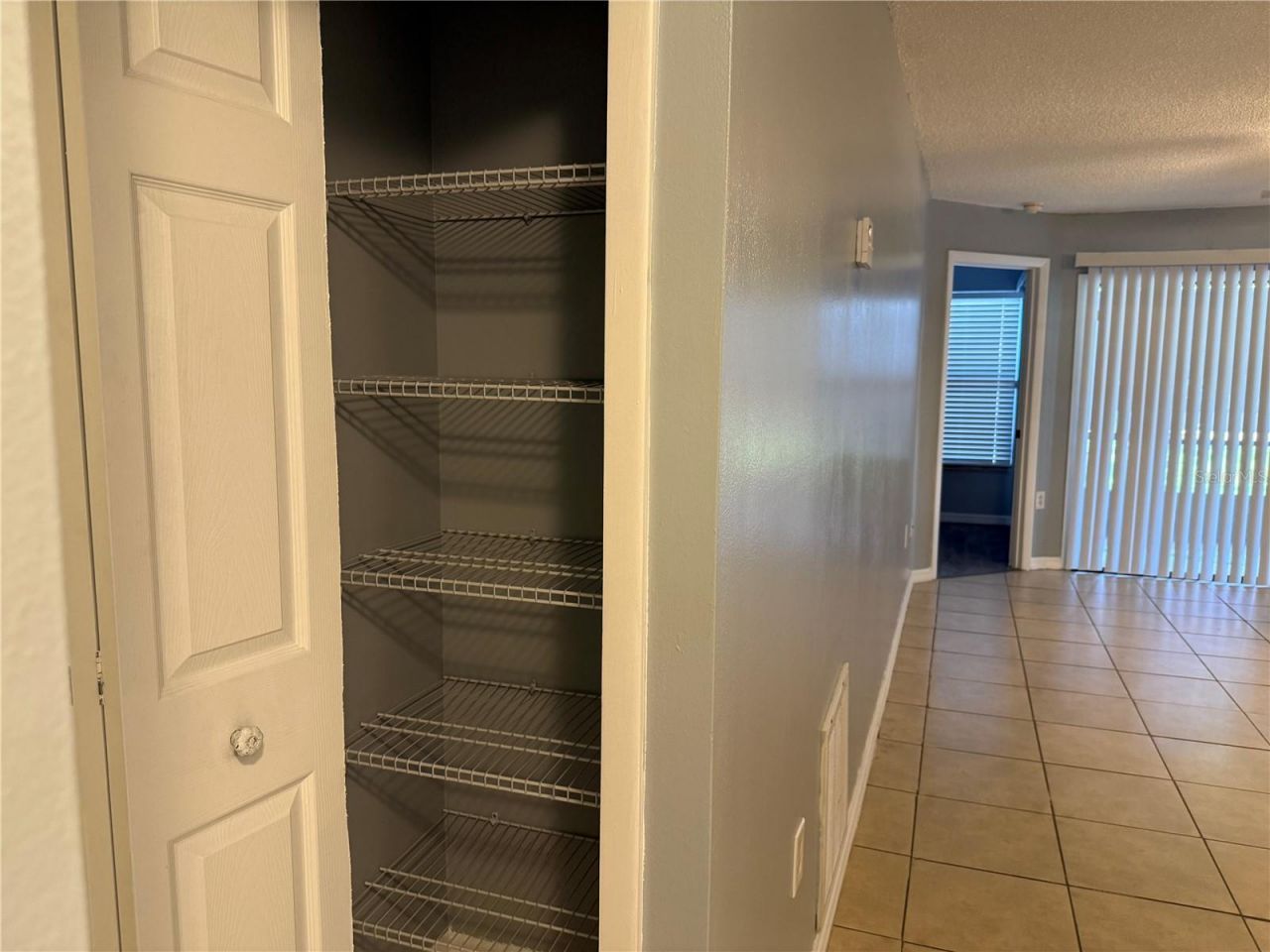 3000 S Semoran Boulevard, Unit 9, Orlando, FL 32822 Photo