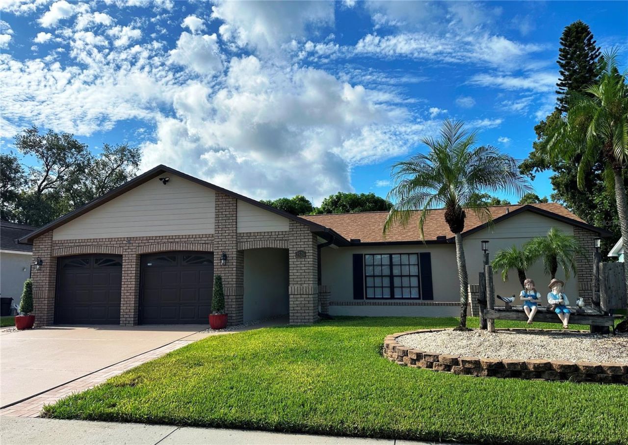 2526 Fieldcrest Court, Holiday, FL 34691 Main Photo
